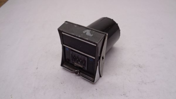 EAGLE SIGNAL CT5302A6 TIMER 4DIGIT SECONDS PANEL MOUNT 12PIN