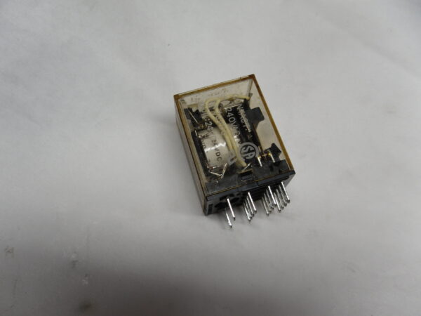 LOT OF 6 OMRON MY4ZN RELAY 24VDC - Image 2