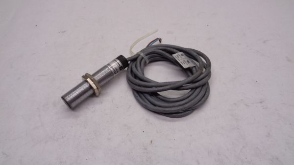 NEW TELEMECANIQUE XSA-A05020 PROXIMITY SENSOR