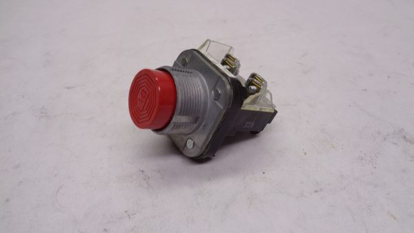 NEW ALLEN BRADLEY 800T-B6A /T PUSH BUTTON W/ 800T-XA /D CONTACT BLOCK - Image 2