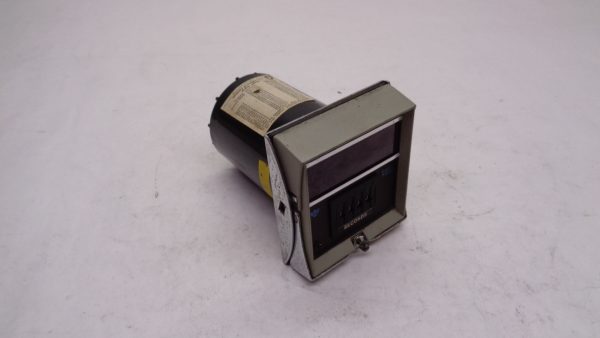 EAGLE SIGNAL CT5312A6 ELECTRONIC TIMER SECOND LED DISPLAY 120V 60HZ 5A