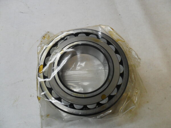 NEW SKF 22212 E ROLLER BEARING 2-3/8" BORE 22212E - Image 2