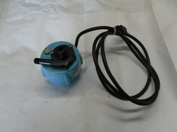 LITTLE GIANT 501203 SUBMERSIBLE PUMP 115V 60HZ 1.1A 1 PH **SEE PICS/READ**
