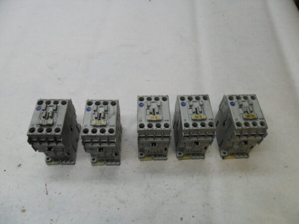 LOT OF 5 ALLEN BRADLEY 700-CF400* /A CONTACTOR 110-120V 50/60HZ