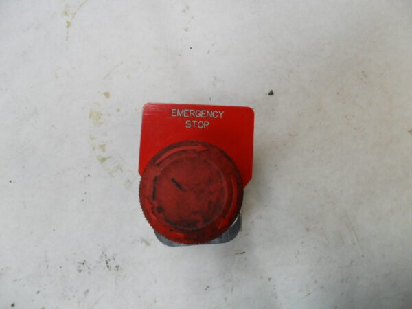 ALLEN BRADLEY 800T-FXT6A5 /T EMERGENCY STOP BUTTON W/ (2) 800T-XD4 /E - Image 2