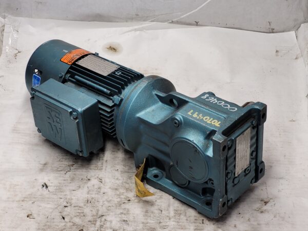 NEW SEW EURODRIVE K47DT80N4BMG1HR GEARBOX 11.77 M3A W/ DFT80N4BMG1HR MOTOR*READ*