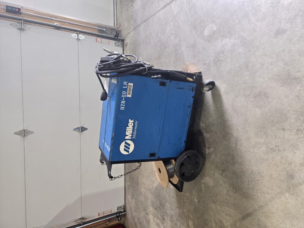 MILLER 903604 MILLERMATIC 250X WIRE WELDER 1PH 200A 28V 60HZ *READ