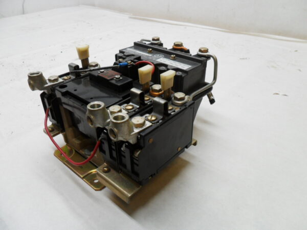 ALLEN BRADLEY 709-DOD103 /K SIZE 3 STARTER W/ 73A86 110/120V 50/60HZ 709-D0D103 - Image 3