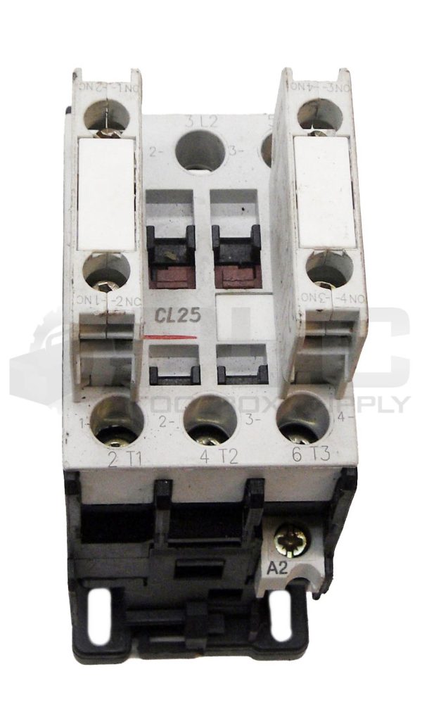 GENERAL ELECTRIC CL25A300T CONTACTOR 600VAC 32A 50/60HZ W/ BCLF01 W/ BCLF10