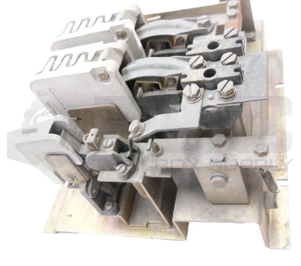 GENERAL ELECTRIC IC2812 B107 BA3 FIELD CONTACTOR 250V 100A - Image 3