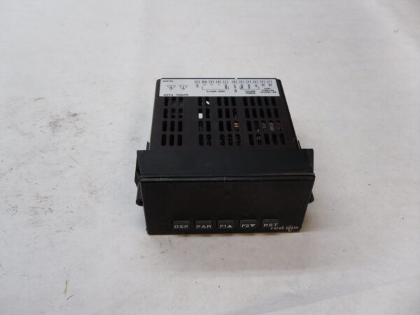 RED LION PAXP0000 PROCESS ANALOG INPUT METER 5 DIGIT 85-250VAC 50/60HZ 15VA