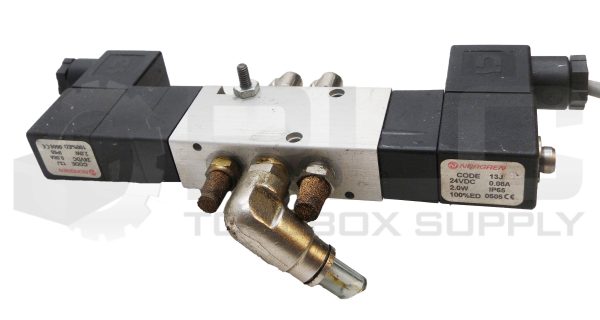 NORGREN V60P611AA318JB PNEUMATIC SOLENOID VALVE W/ (2) 13J COIL - Image 2