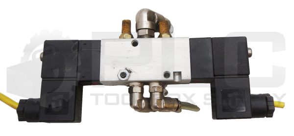 NORGREN V60P511AA313JB PNEUMATIC SOLENOID VALVE W/ (2) 13J COIL - Image 3