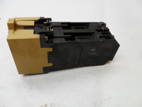 ALLEN BRADLEY 700-P400A1 /B CONTROL RELAY W/ 700-PT /B TIME DELAY W/ PA236 COIL - Image 4