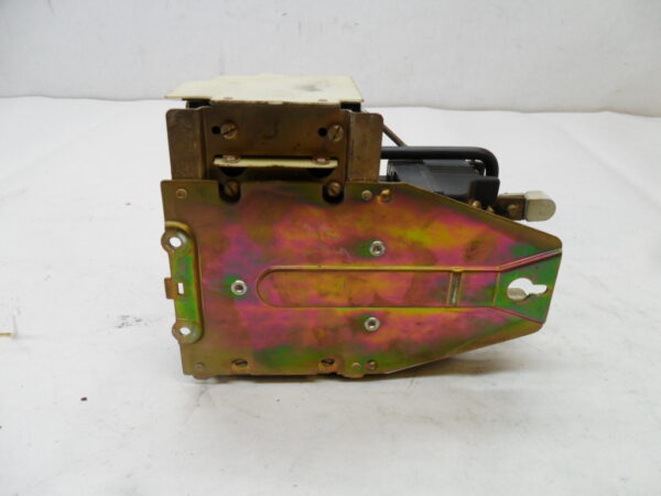 ALLEN BRADLEY 709-COD103 /K STARTER W/ 72A86 COIL 50/60HZ 709-C0D103 *READ* - Image 4