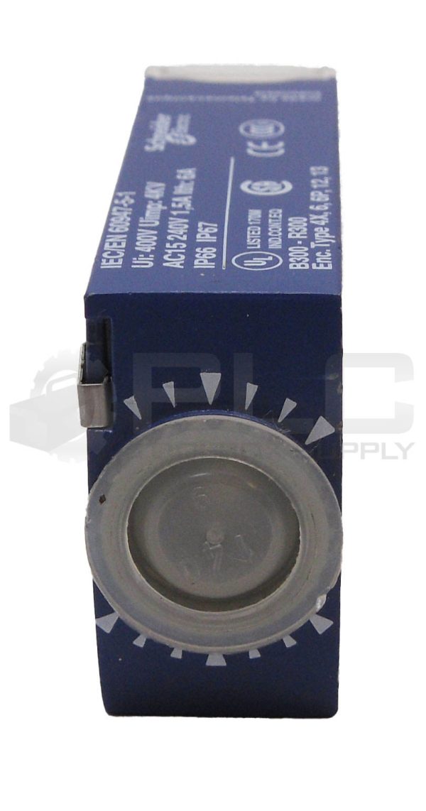 NEW SCHNEIDER ELECTRIC ZCMD21 LIMIT SWITCH BODY 400V 6A - Image 2