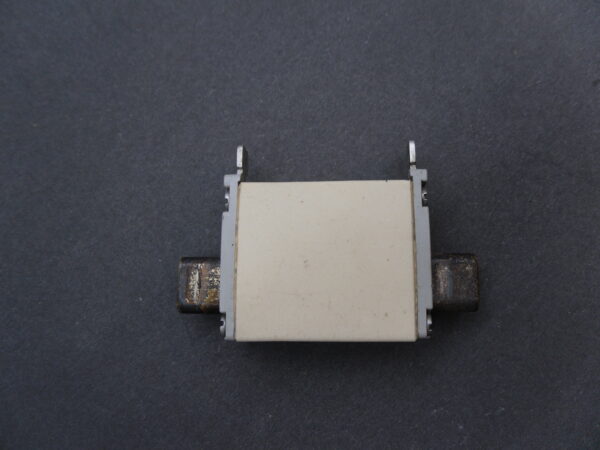 SIEMENS 3NA2824 FUSE 80A 600VAC - Image 2
