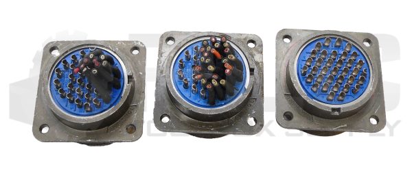LOT OF 3 AMPHENOL 284 / 28-15S CONNECTORS