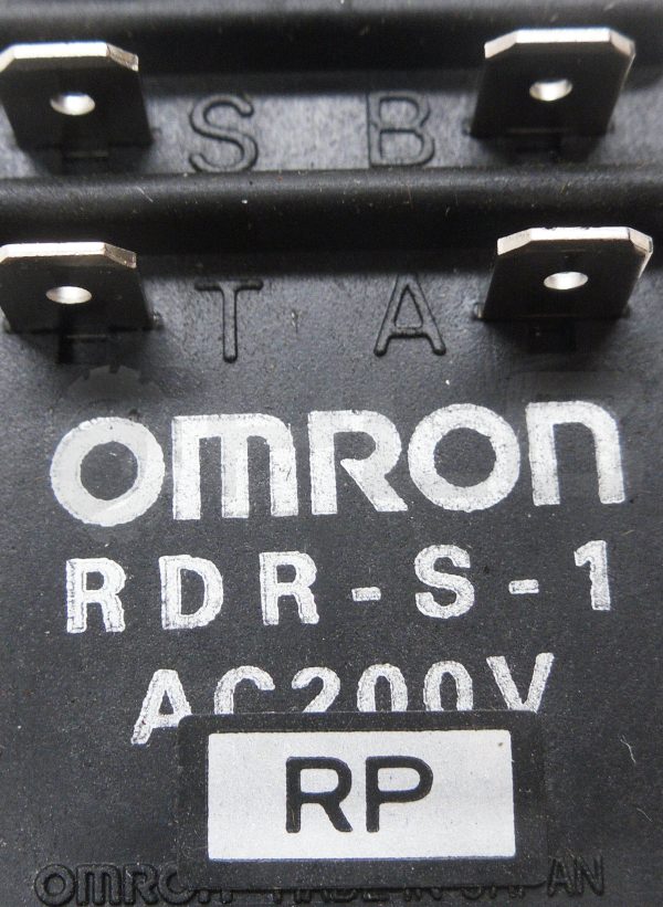 OMRON RDR-S-1-AC200 RELAY SOCKET 200VAC - Image 4