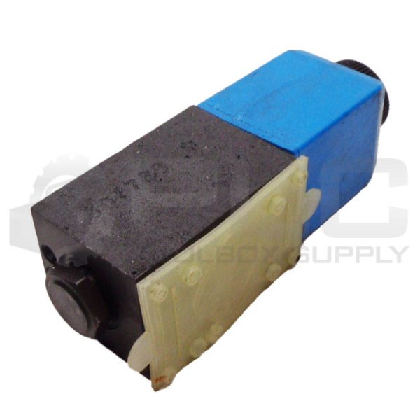 NEW VICKERS DG4V-3S-2A-M-U-H5-60 SOLENOID VALVE 02-109030 W/507848 COIL 24VDC - Image 2