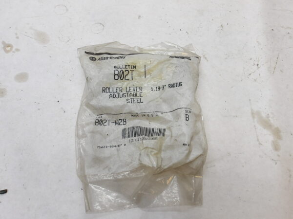 SEALED NEW ALLEN BRADLEY 802T-W2B /B CONTROL ARM ROLLER LEVER