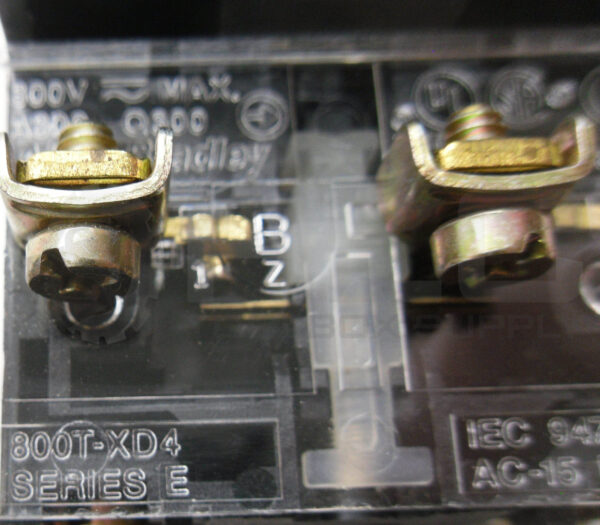 NEW ALLEN BRADLEY 800H-FRXT A5 /F PUSH BUTTON RED W/ (2) 800T-XD4 /E - Image 4