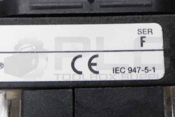 NEW ALLEN BRADLEY 800H-FRXT A5 /F PUSH BUTTON RED W/ (2) 800T-XD4 /E - Image 6