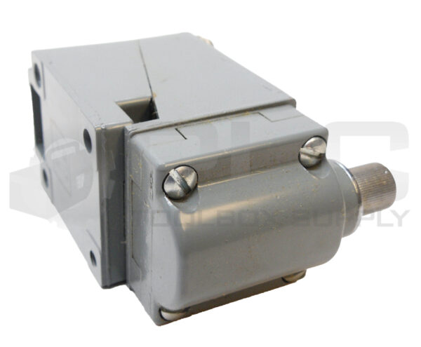 NEW SQUARE D 9007 B52B2 /A LIMIT SWITCH 600V AC/DC *READ* - Image 4