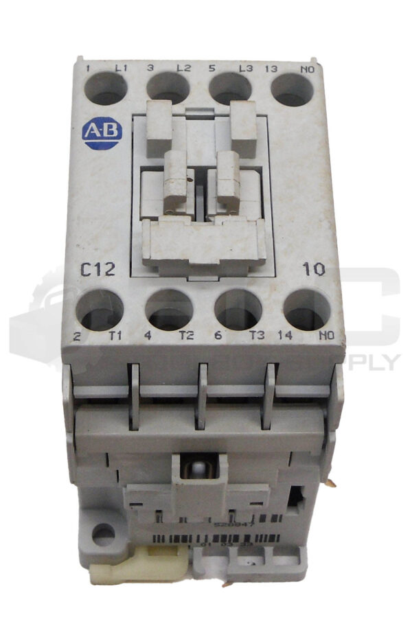 ALLEN BRADLEY 100-C12*10 /A CONTACTOR 600VAC 25A 110v/120v