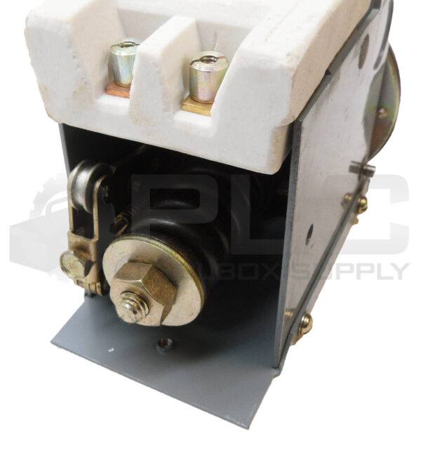 NEW SQUARE D 9013 ASG-8 PRESSURE SWITCH 550V 2 POLE *READ* - Image 6