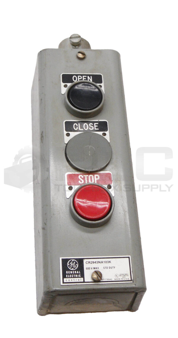 GENERAL ELECTRIC CR2943NA103K PUSH BUTTON 3 UNIT 600V