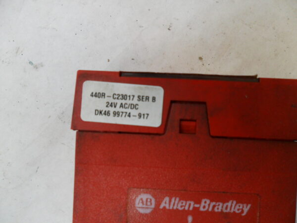 ALLEN BRADLEY 440R-C23018 /A  SAFETY RELAY UNIT 110VAC - Image 5