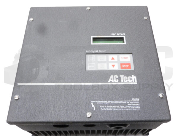 LENZE M1250C AC INVERTER DRIVE 5HP 200-240V 50/60HZ 3PH 20/17.7 - Image 2
