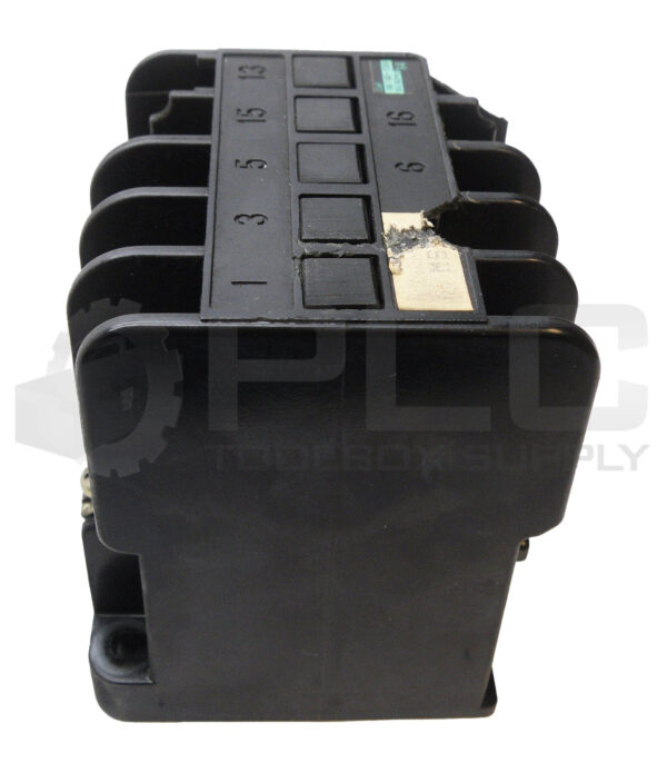 FUJI ELECTRIC SRC3631-5-1 MAGNETIC CONTACTOR 110-10V 50/60HZ - Image 4