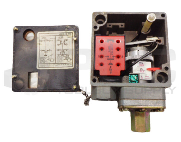 NEW SQUARE D 9012 GDW-5 SER B PRESSURE SWITCH 3-150PSI - Image 3