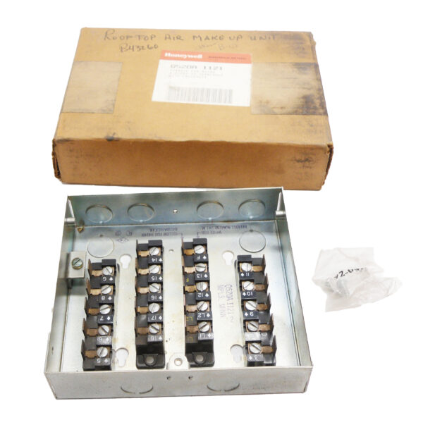 NEW HONEYWELL Q520A 1121 SUB BASE 4 SIDED 20 TERMINALS