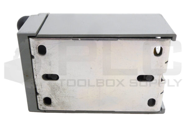 NEW SQUARE D 2601 BG1 /B REVERSING DRUM SWITCH 575V 7.5HP - Image 4
