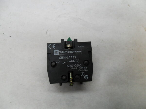 NEW TELEMECANIQUE XEN-L1111 CONTACT BLOCK 240V 3A - Image 4