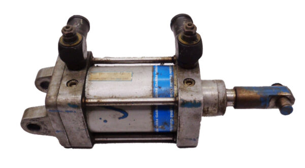 FESTO DNN-80-40-PPV-A PNEUMATIC CYLINDER 174PSI