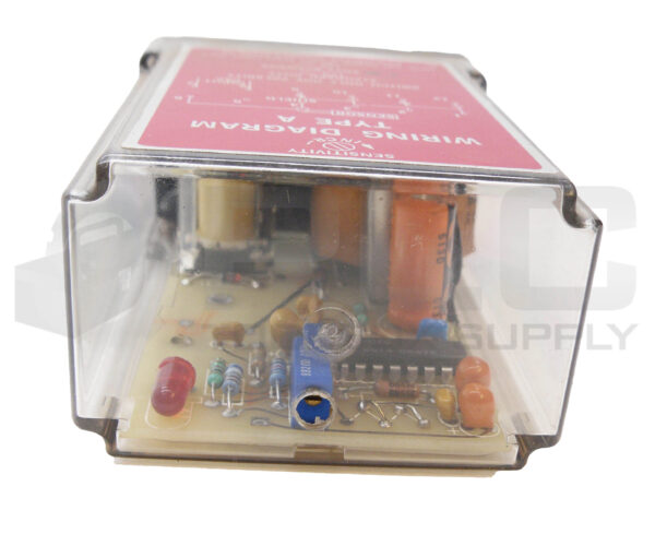 NAMCO EE951-02103 CONTROL MODULE PLUG IN RELAY 115VAC - Image 2