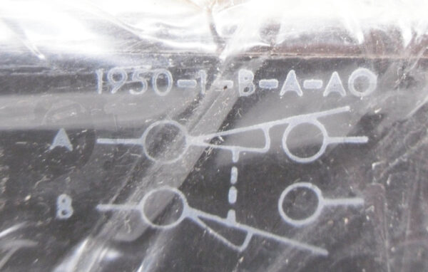 NEW GEMCO 1950-1-B-A-AO SNAP SWITCH *READ* - Image 4