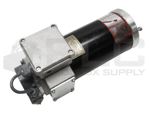 LENZE 13.120.65.1.2.6 SERVO MOTOR 15003186 , 01210368 W/ ENCODER