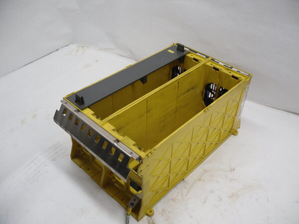 FANUC A02B-0200-B502 CONTROL CHASSIS 4 SLOT - Image 2
