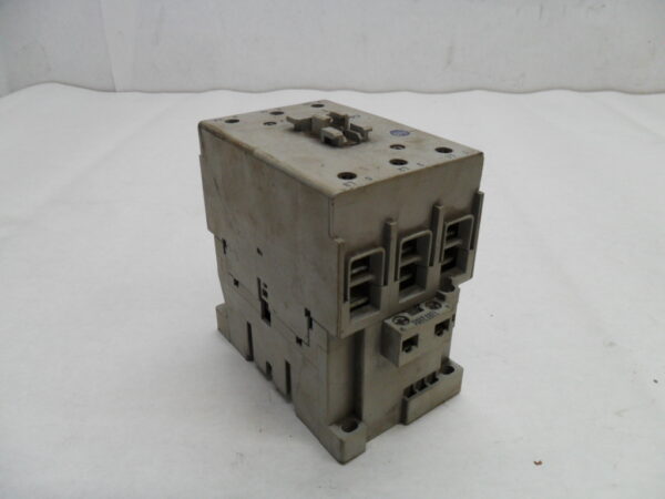 ALLEN BRADLEY 100-C60*00 /B CONTACTOR 600VAC 90A - Image 3