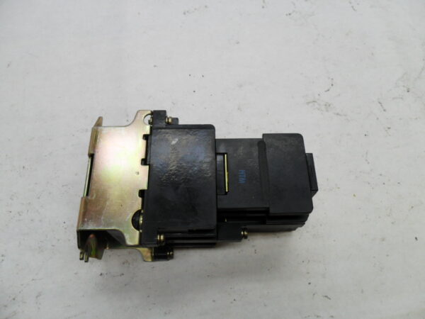 ALLEN BRADLEY 700-NT400A1 /C AC RELAY W/ 700-NT /C W/ 700-N400A1 /C W/ 84AB86 - Image 4