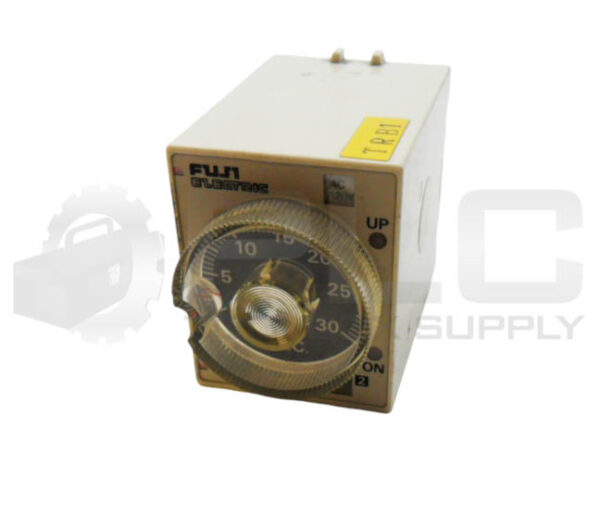 FUJI ELECTRIC ST3P A-A-UL SUPER TIMER 120VAC 50/60HZ 5A