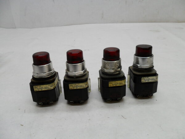 LOT OF 4 ALLEN BRADLEY 800T-PT16 /N PUSH BUTTON RED W/ 800T-XA /C CONTACT BLOCK