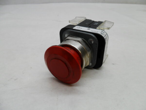 ALLEN BRADLEY 800T-FX6A1 /T PUSH BUTTON MUSHROOM W/ 800T-XD1 /D W/ 800T-XD4 /E - Image 2