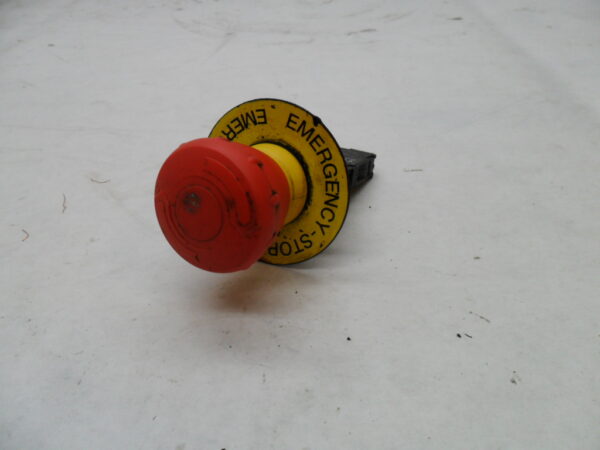 ALLEN BRADLEY 800F-X01S /A PUSH TWIST BUTTON 10A 690V