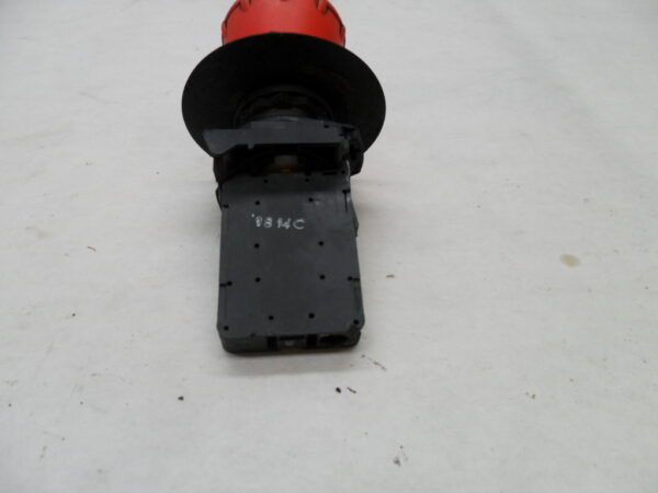 ALLEN BRADLEY 800F-X01S /A PUSH TWIST BUTTON 10A 690V - Image 3